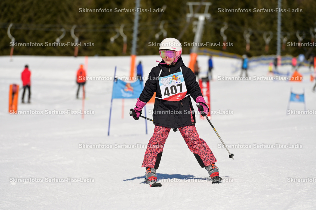 SRF_27.02.2026_271 | Skirennfotos,Serfaus,Fiss,Ladis,Kinderskirennen,Winter,Tirol,Oberland,skirace,SFL,feelfree,weil wir's genießen,ski,Ski,skifahren,Sonnenplateau, - Realisiert mit Pictrs.com