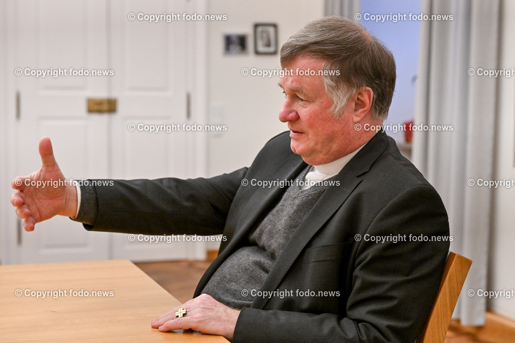 Manfred Scheuer (Bischof der Dioezese Linz)_ 20.12.2023-19 | 20.12.2023, Bischofshof Linz, AUT, Manfred Scheuer (Bischof der Dioezese Linz), im Bild Manfred Scheuer (14. Bischof der Dioezese Linz, Dioezesanbischof der Katholischen Kirche in Oberoesterreich)