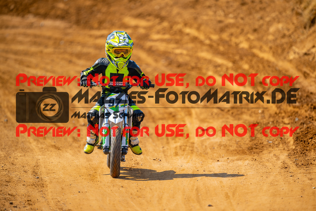 MaZZes-Fotomatrix-20260815-605226 | ROOKIES