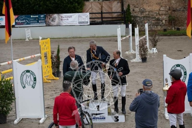 2B4A3317 | pixelfaenger - Realisiert mit Pictrs.com