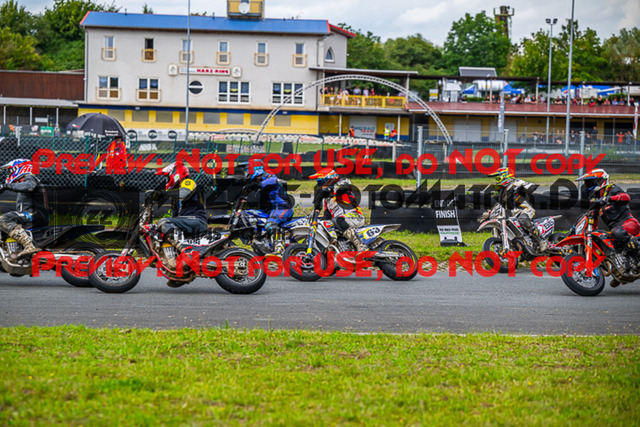 MaZZes_FotoMatrix_230813_8254 | UE40