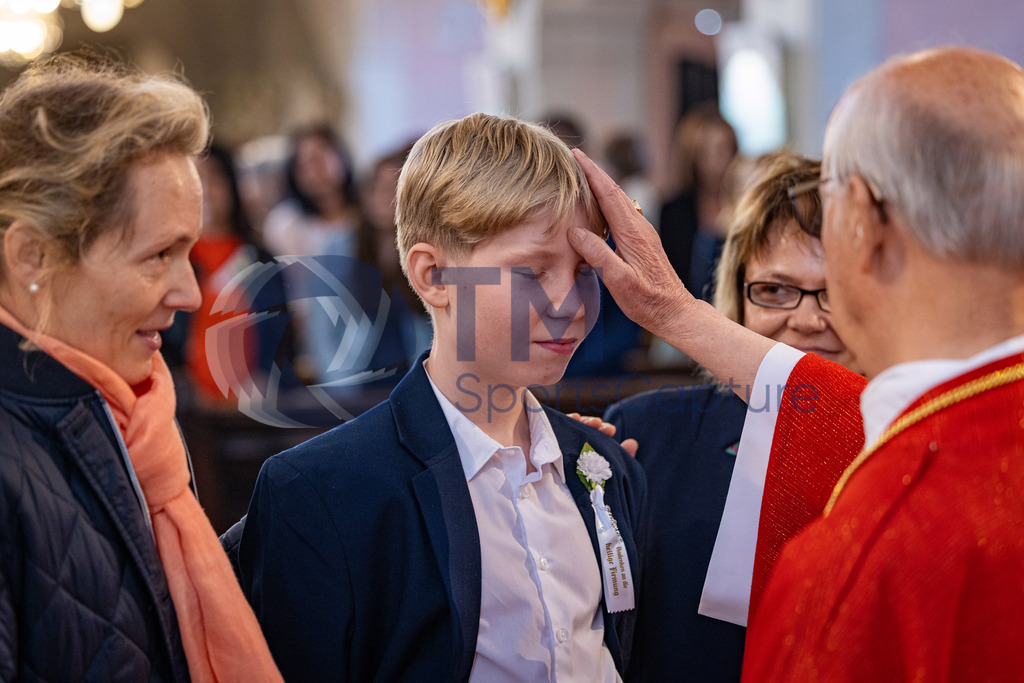 RR5M6560 | Firmung Klagenfurt-Dom 19.05.2024 8 Uhr