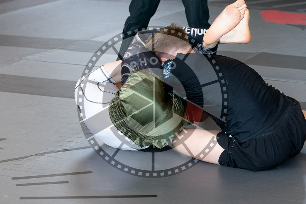 20250329PBB1129 | Fighters compete during the International Luta Livre (ILLCS) Germany IX Spring 2025 Competition spring on March 29, 2025 in Hannover, Germany.© Chiara Dazi