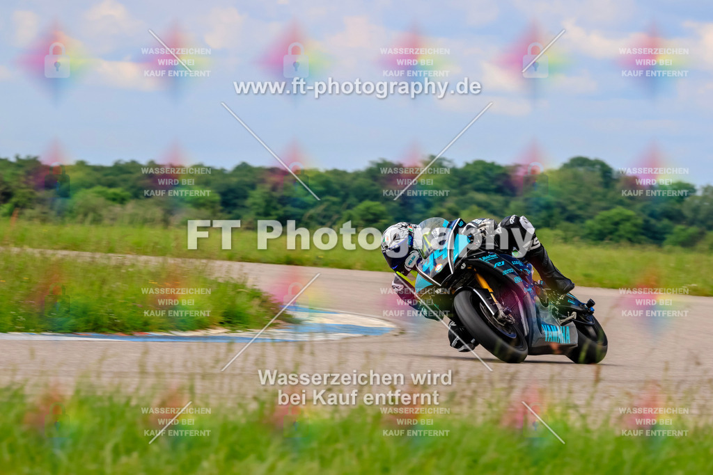 MotoTeam-1203 | Hier findet Ihr Bilder von Touristenfahrten auf der Nürburgring Nordschleife oder von anderen Veranstaltungen die ich besucht habe. Viel Spass beim Durch Schauen 