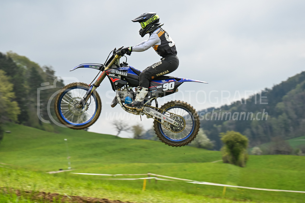 Motocross Schlatt bei Winterthur - 30. April 2023 | #90 Keller Sandra aus Schlatt b.Winterthur (CH) auf Yamaha in der Kategorie Swiss MX Women Cup am Motocross Schlatt bei Winterthur, 30. April 2023. 
Instagram: @mx_schlatt | @mc_wila | @sam_schweiz
Bild: Sportfotografie Markus Aeschimann | www.markus-aeschimann.ch - Realisiert mit Pictrs.com