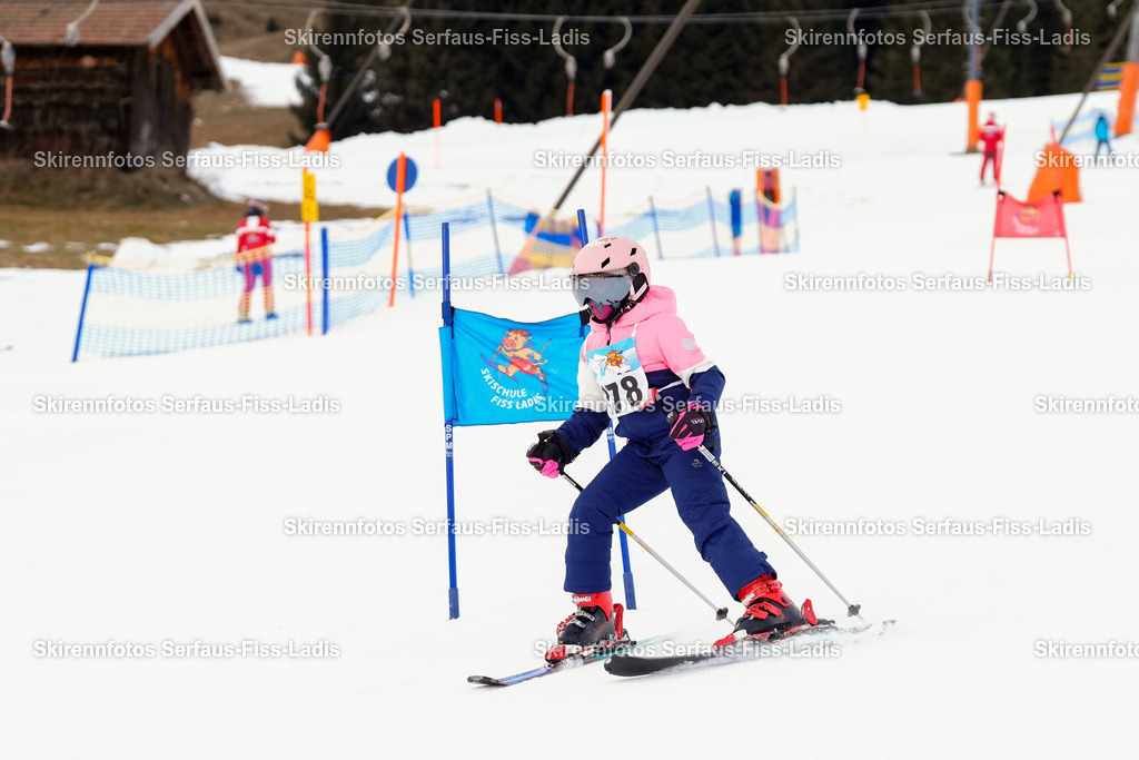 SRF_02.01.2026_0601 | Skirennfotos,Serfaus,Fiss,Ladis,Kinderskirennen,Winter,Tirol,Oberland,skirace,SFL,feelfree,weil wir's genießen,ski,Ski,skifahren,Sonnenplateau, - Realisiert mit Pictrs.com