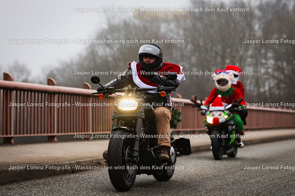 X-Mas Ride I Kiel I 2025 | Jasper Lorenz Fotografie - Realisiert mit Pictrs.com