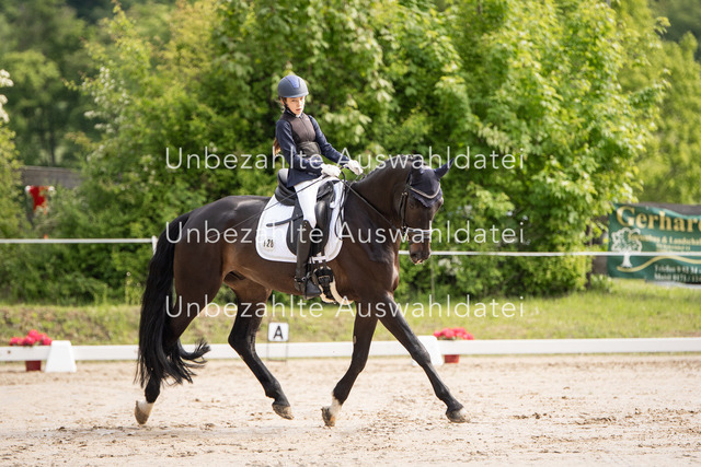 Bad_Meinberg_07909 | saradresslerfotografie - Realisiert mit Pictrs.com