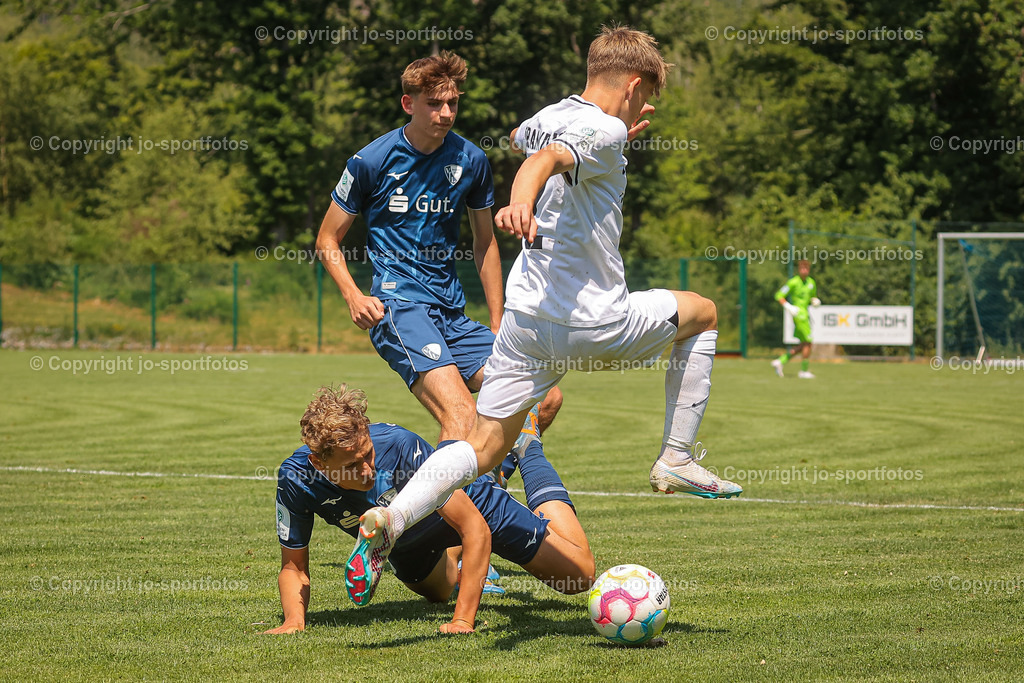 BQ3I5187 | 17.06.2023; Testspiel; Rasenplatz Offdilln; VfL Bochum U17 - Eintracht Frankfurt U17; Ergebnis: 3:1 (1:1)