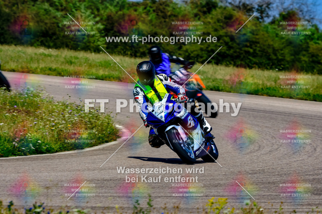 006-3231 | Hier findet Ihr Bilder von Touristenfahrten auf der Nürburgring Nordschleife oder von anderen Veranstaltungen die ich besucht habe. Viel Spass beim Durch Schauen 