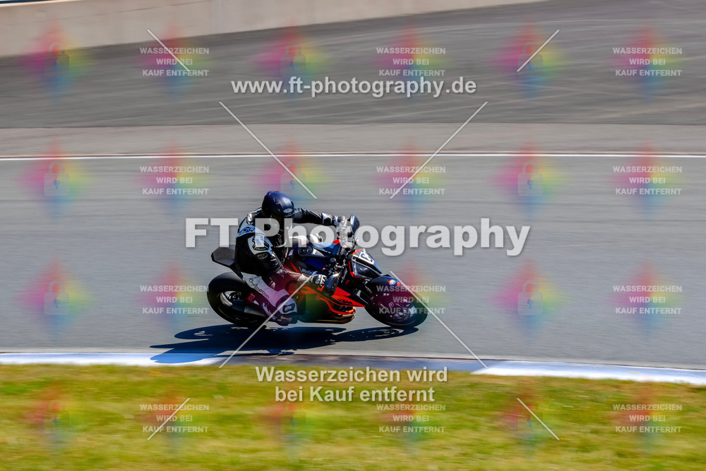 _TCM6021 | Hier findet Ihr Bilder von Touristenfahrten auf der Nürburgring Nordschleife oder von anderen Veranstaltungen die ich besucht habe. Viel Spass beim Durch Schauen 