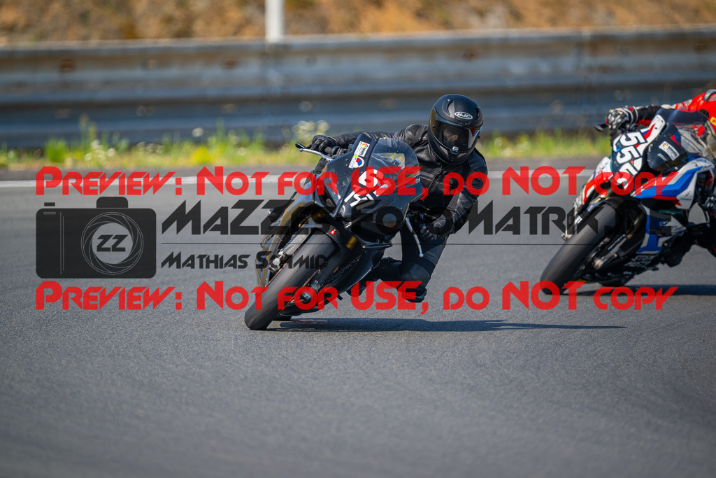 MaZZes-Fotomatrix-20260805-525671 | OPEN