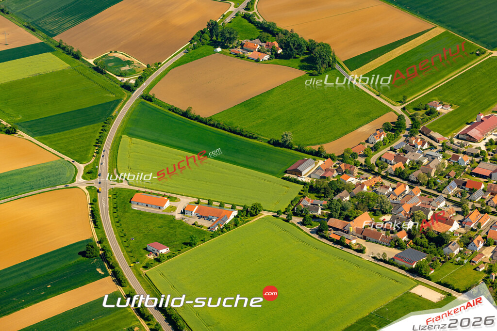 Das Luftbild zeigt :  Meinheim - Die Luftaufnahme wurde 2024 vom UL-Flugzeug aus erstellt ( keine Drohne ) - Hochauflösende Luftaufnahme - Für grossformatige Ausdrucke geeignet. Die Geschenkidee !Mit Lizenz und Bildrechte bestellbar
