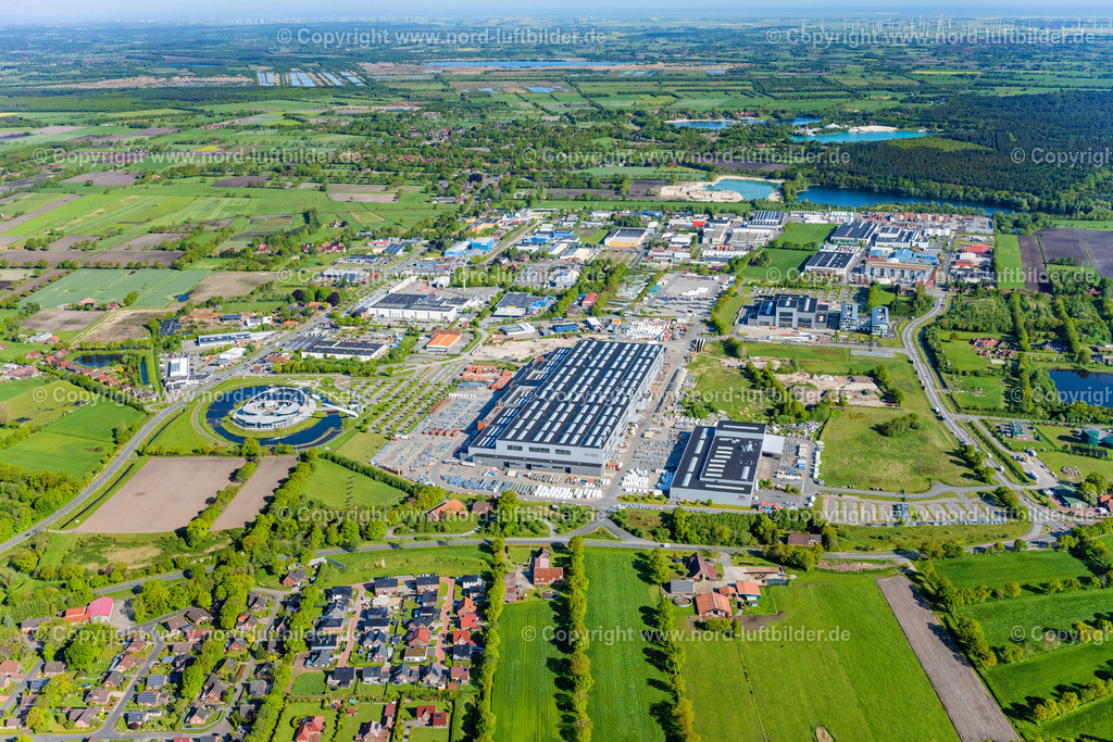 Aurich_Enercon_ELS_6605190523 | AURICH 19.05.2023 Gebäude und Produktionshallen auf dem Fabrikgelände der Mechanic Anlagenbau GmbH an der Abelweg - Borsigstraße im Ortsteil Sandhorst in Aurich im Bundesland Niedersachsen, Deutschland. Weiterführende Informationen bei: ENERCON GmbH. // Building and production halls on the premises of Mechanic Anlagenbau GmbH on street Abelweg - Borsigstrasse in the district Sandhorst in Aurich in the state Lower Saxony, Germany. Further information at: ENERCON GmbH. Foto: Martin Elsen