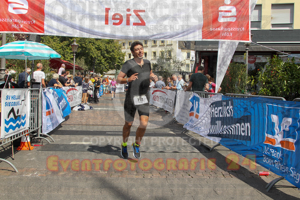 250824_1500_EV4_2503 | Sportfotografie im Rhein-Sieg Kreis, Köln, Bonn, NRW, Rheinland Pfalz, Hessen, etc. Unser Tätigkeitsfeld umfasst den Laufsport vom Volkslauf über den Marathon, Duathlon, Triathon bis zum Ultralauf wie Kölnpfad Ultra oder Schindertrail.