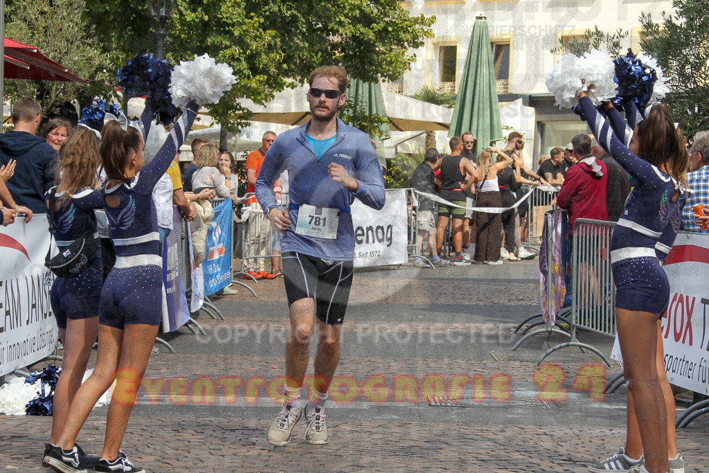 250824_1502_EV4_2593 | Sportfotografie im Rhein-Sieg Kreis, Köln, Bonn, NRW, Rheinland Pfalz, Hessen, etc. Unser Tätigkeitsfeld umfasst den Laufsport vom Volkslauf über den Marathon, Duathlon, Triathon bis zum Ultralauf wie Kölnpfad Ultra oder Schindertrail.