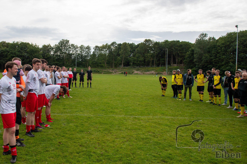 1. FC Ohmstede-SVE Wiefelstede | Herren Kreispokalfinale Jade-Weser-Hunte; 1.FC Ohmestede (gelb) - SVE Wiefelstede (weiß) am 16.06.2024; in Obenstrohe (Plaggenkrugstraße), Photo: Philip Eiben 2024 - Realisiert mit Pictrs.com