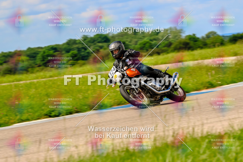 MotoTeam-1032 | Hier findet Ihr Bilder von Touristenfahrten auf der Nürburgring Nordschleife oder von anderen Veranstaltungen die ich besucht habe. Viel Spass beim Durch Schauen 