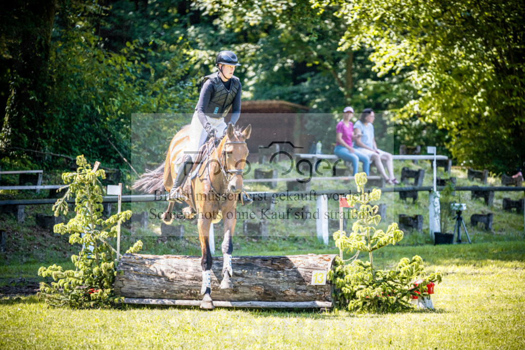 2026-05 - Melle Oldendorf-1-0003 | Entdecke hochwertige Reitturnierfotos von Foto Oger. Professionell, emotional und authentisch – jetzt Lieblingsmomente im Shop bestellen.Deutschlandweite Turnierfotografie. - Realisiert mit Pictrs.com