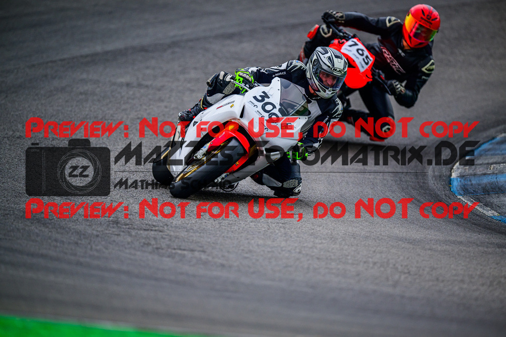 MaZZes_FotoMatrix_240614_6007705_5516 | WEISS