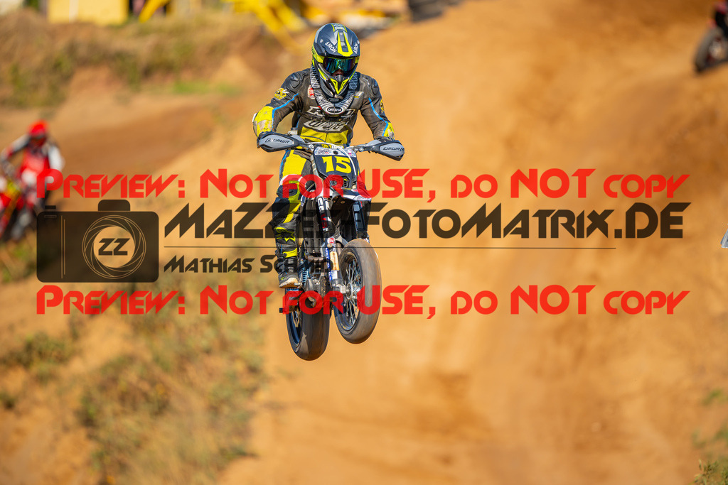MaZZes-Fotomatrix-20260815-602367 | S2