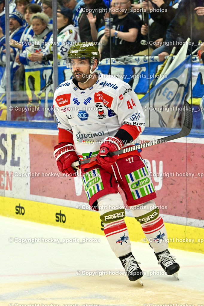 EC VSV vs. HC Bozen 16.2.2024 | #44 Valentine Scott, EC VSV vs. HC Bozen 16.2.2024, EC VSV vs. HC Bozen 16.2.2024 am 16.02.2024 in Villach (Stadthalle Villach), Austria, (Photo by Bernd Stefan)
