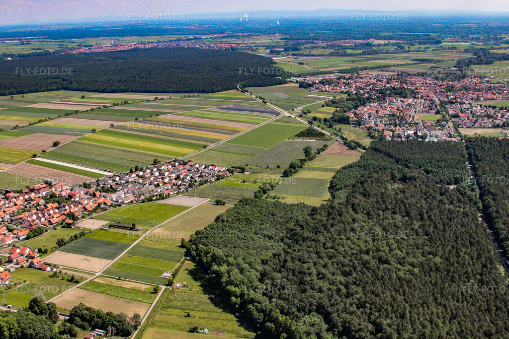 Luftbild: Erlenbachtal in Hatzenbühl im Bundesland Rheinland-Pfalz in Deutschland. Foto: IMG_18434.jpg vom 30.05.2009 durch Werner Riehm/FLY-FOTO.de