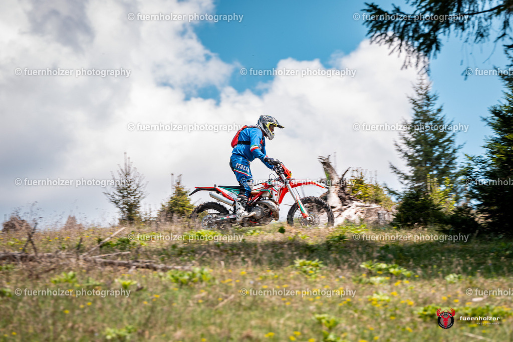 fuernholzer_250501-C2-272 | Fotografische Impressionen von der Red Stag Enduro Extreme by fuernholzer-photography.com. Endurosport in Österreich fotografisch festgehalten von fuernholzer. Auftragsfotografie für Private, Gewerbefotos und Industriefotografie. Eventfotografie, Sportfotografie und Motorsportfotografie. Anbieter von Fotoworkshops, Fototraining, fotografischen Vorträgen und Fotoseminaren.