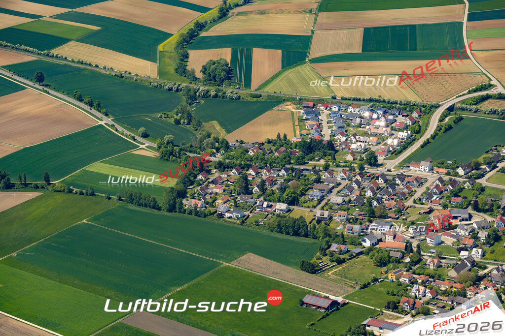 Luftaufnahme von Tapfheim - Die Luftaufnahme wurde 2025 vom UL-Flugzeug heraus erstellt ( keine Drohne ) - Hochauflösende Luftaufnahme - für professionelle Ausdrucke geeignet. Die Geschenkidee !Mit Lizenz und Bildrechte bestellbar