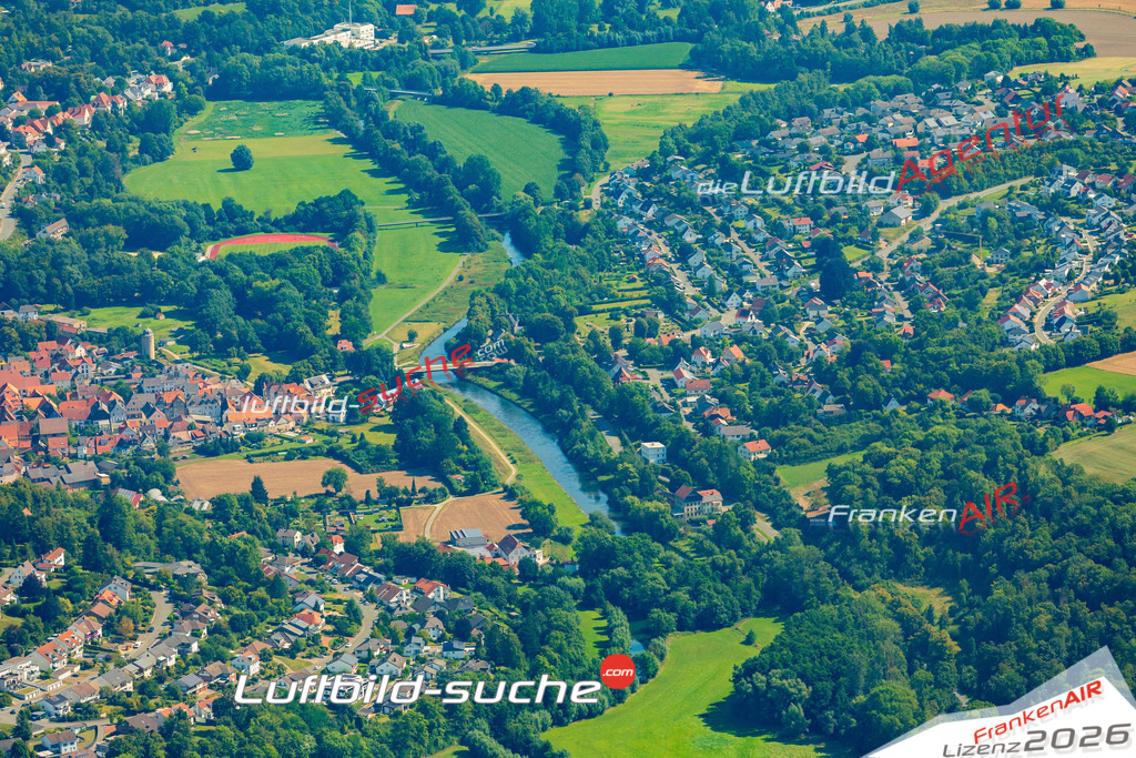 Stadt Warburg von Oben- Die Luftaufnahme wurde 2025 vom UL-Flugzeug heraus erstellt ( keine Drohnenaufnahme ) - Hochauflösende Luftaufnahme - für Wandbilder und großformatige Ausdrucke geeignet. Das besondere Geschenk!Hier alle&nbsp;Infos zur Lizenzierung der LuftaufnahmeWir fliegen auch dieses Jahr wieder in Ihre Region um Luftbilder zu erstellen.- Luftbild anfragen