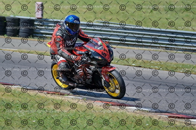 25bt04-0494 | markuskiefer.com - Realisiert mit Pictrs.com