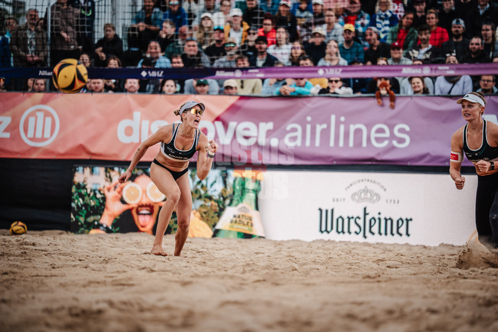 Beachvolleyball | Frauen | Allianz German Beach Tour 2025 | Tourstop Berlin | 24.08.2025 | v.l. Melanie Paul und Lea Kunst jubeln