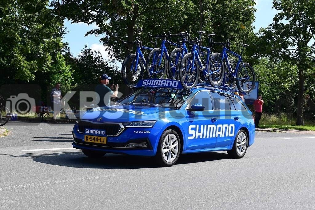 KBS Picture_Cyclassics-Hamburg2023_200823_051 | Cyclassics auf der Pinneberger Strasse in Rellingen , Serviceauto Shimano ,Bemer Cyclassics Hamburg Radrennen 2023 , Durch Hamburg und Schleswig-Holsten ,UCI-WorldTour-Rennen Profi-Elite Herren ca.200KM , Amateurradfahrer Jedermann Rennen 60KM ,Amateurradfahrer Jedermann Rennen 100KM , - Realisiert mit Pictrs.com