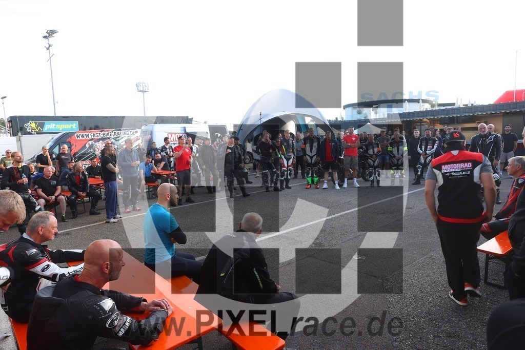 social-20260725_00033 | Schöne Erinnerungen an spannende Momente - das festzuhalten ist unser Job. PIXELrace.de ist seit 2003 auf den Rennstrecken Europas unterwegs um die Action draußen beim Fahren und die wunderbare Stimmung imm Fahrerlager für euch einzufangen.
