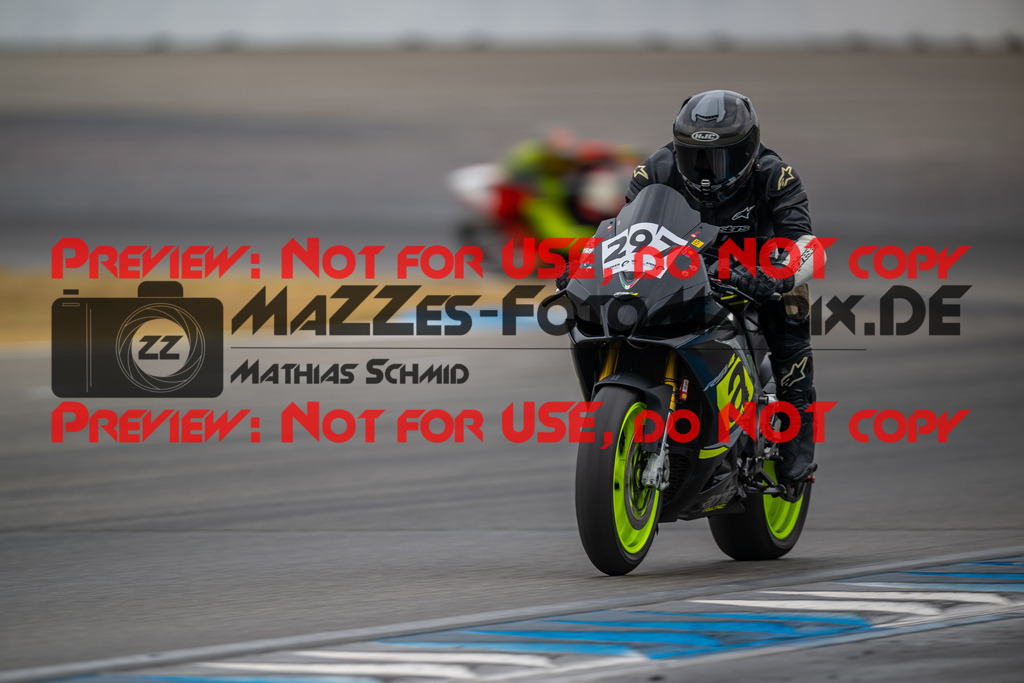MaZZes-Fotomatrix-20260809-576598 | R1