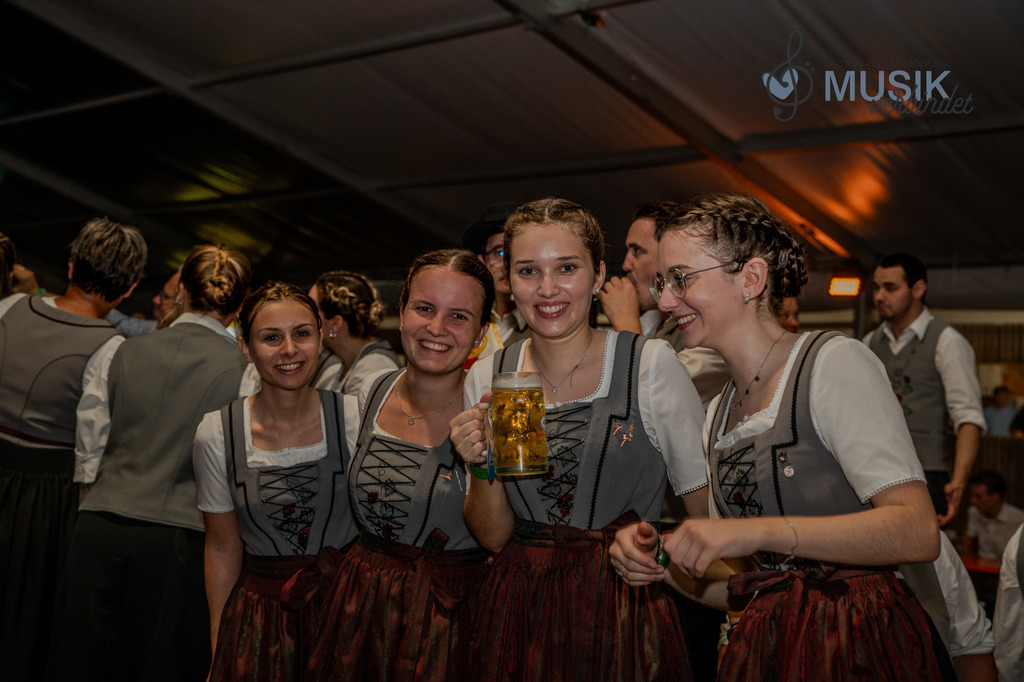 DSC_4321 | "Fussifoto.com – Ihr Ansprechpartner für hochwertige Fotografie! Entdecken Sie kreative Bilder und professionelle Dienstleistungen. Kontaktieren Sie uns für Ihre Projekte!"