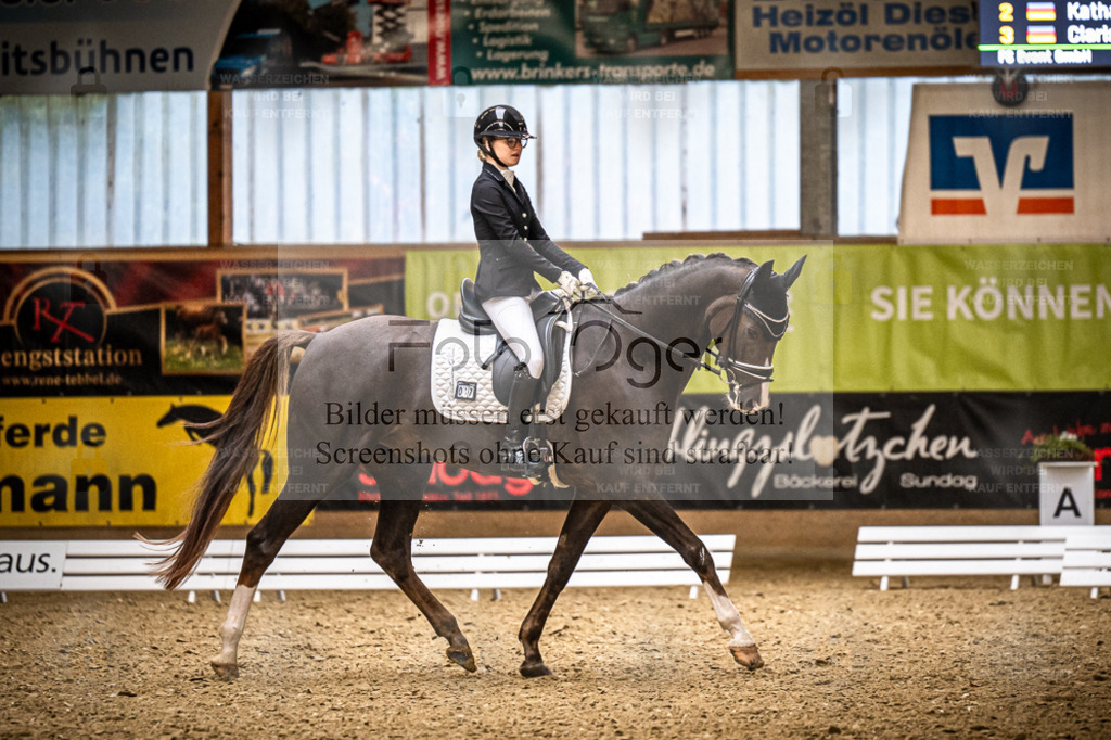 DOS_0667 | Entdecke hochwertige Reitturnierfotos von Foto Oger. Professionell, emotional und authentisch – jetzt Lieblingsmomente im Shop bestellen. - Realisiert mit Pictrs.com