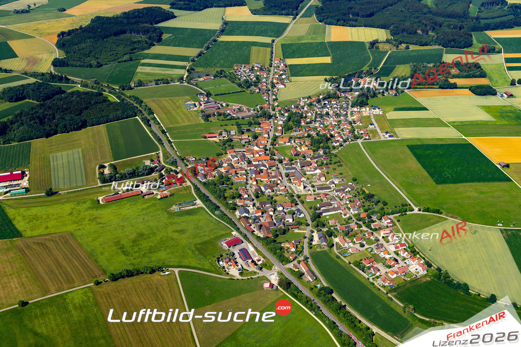 Das Luftbild der Stadt Otting wurde 2022 vom Flugzeug heraus erstellt (keine Drohnen-Aufnahmen) Aufnahmehöhe ca.450 Meter- hohe Bildauflösung und Druck-Qualität. Garantiert!