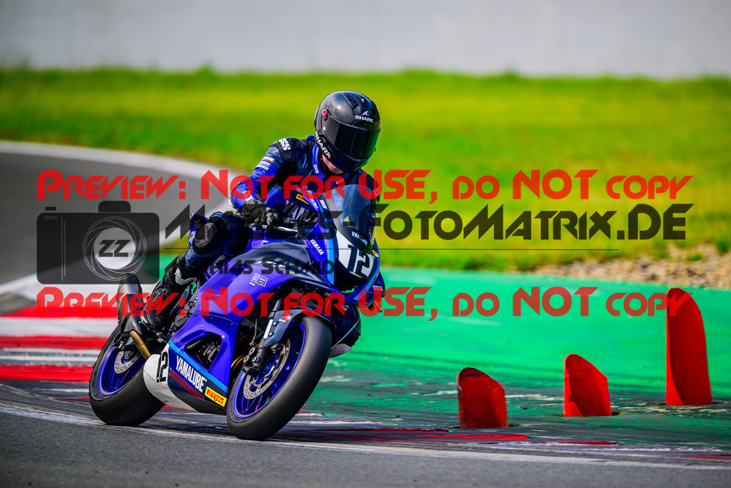 MaZZes_FotoMatrix_240601_6007705_9368 | R7