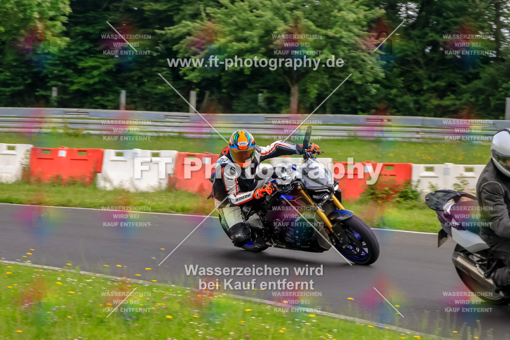 VBK-6921 | Hier findet Ihr Bilder von Touristenfahrten auf der Nürburgring Nordschleife oder von anderen Veranstaltungen die ich besucht habe. Viel Spass beim Durch Schauen 