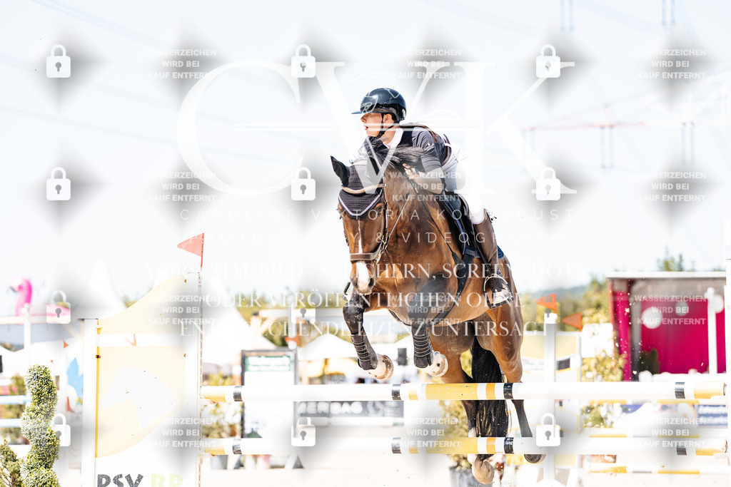 CK909830 | Turnierfotografie Pferdefotografie Trier Rheinland-Pfalz Pferdesport Reitsport Tierfotografie Sportfotografie Pferdevideo Pferdevideografie Equestrianvideography equestrianphotography  - Realisiert mit Pictrs.com