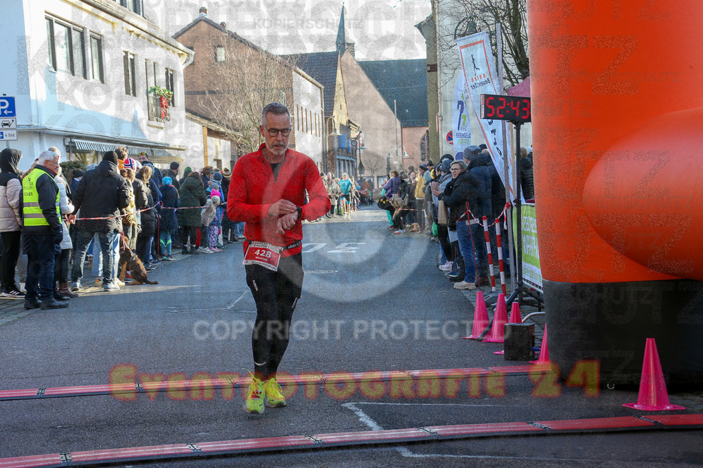 241201_1228_EX1_2313 | Sportfotografie im Rhein-Sieg Kreis, Köln, Bonn, NRW, Rheinland Pfalz, Hessen, etc. Unser Tätigkeitsfeld umfasst den Laufsport vom Volkslauf über den Marathon, Duathlon, Triathon bis zum Ultralauf wie Kölnpfad Ultra oder Schindertrail.