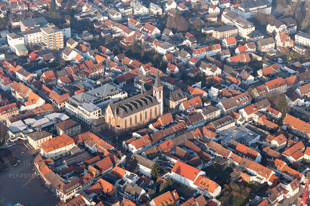 Luftbild: Kirche im Altstadt- Zentrum der Innenstadt in Dieburg im Bundesland Hessen in Deutschland. Foto: IMG_096835.jpg vom 15.02.2017 durch Werner Riehm/FLY-FOTO.de
