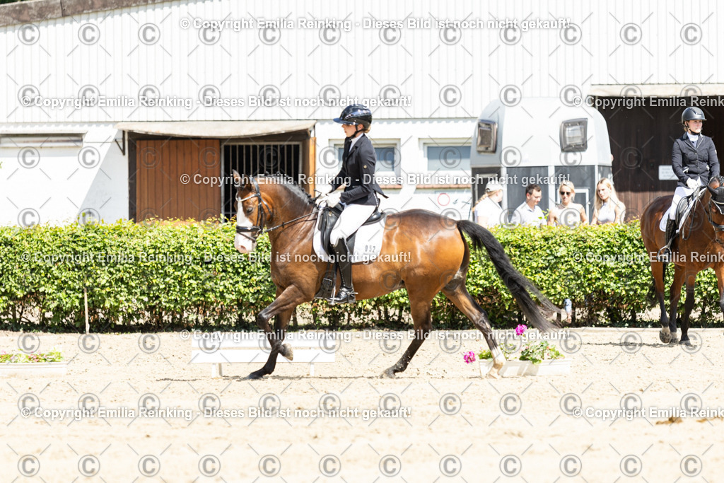 CL5A3727-2 | Emilia Reinking Fotografie - Realisiert mit Pictrs.com