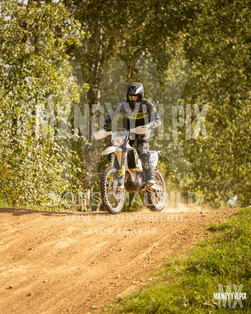 866A2692 | mxndyyvipix