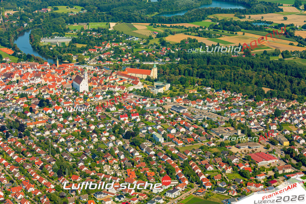 Luftaufnahme von  Lauingen - Die Luftaufnahme wurde 2025 vom UL-Flugzeug heraus erstellt ( keine Drohne ) - Hochauflösende Luftaufnahme - für professionelle Ausdrucke geeignet. Die Geschenkidee !Mit Lizenz und Bildrechte bestellbar