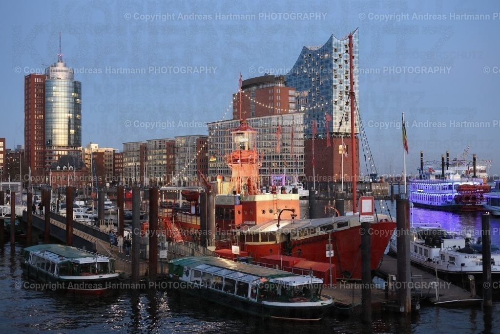 GE00258OQ0063DE_Hafenviertel-hamburg_andreashartmann-1024 | Andreas Hartmann PHOTOGRAPHY von Andreas Hartmann Hochauflösende Fotos für Print, Download und mehr in den Kategorien Blumen, Tiere, Wasser, Landwirtschaft, Wüste, Früchte und vieles mehr - Realisiert mit Pictrs.com