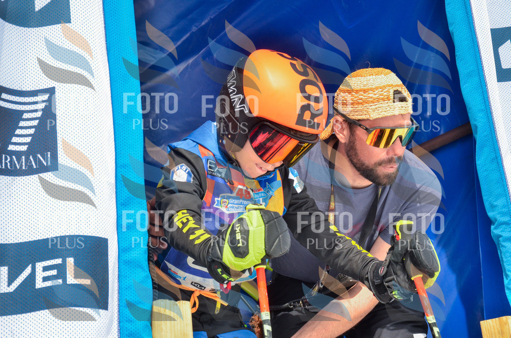 _ELE8100 | holidayphoto