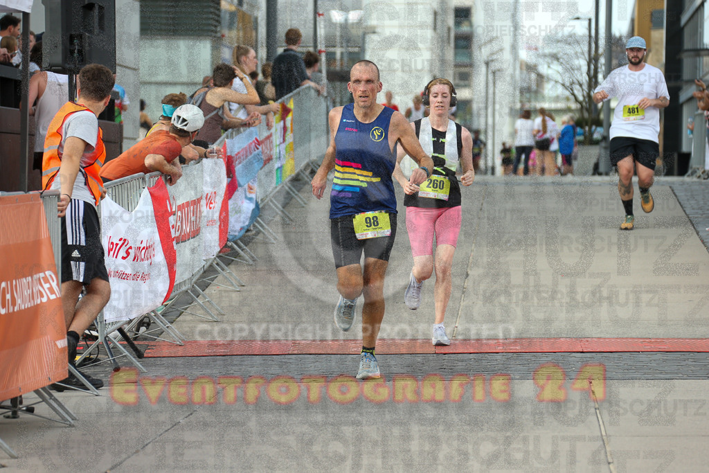 250920_1530_EX1_9746 | Sportfotografie im Rhein-Sieg Kreis, Köln, Bonn, NRW, Rheinland Pfalz, Hessen, etc. Unser Tätigkeitsfeld umfasst den Laufsport vom Volkslauf über den Marathon, Duathlon, Triathon bis zum Ultralauf wie Kölnpfad Ultra oder Schindertrail.