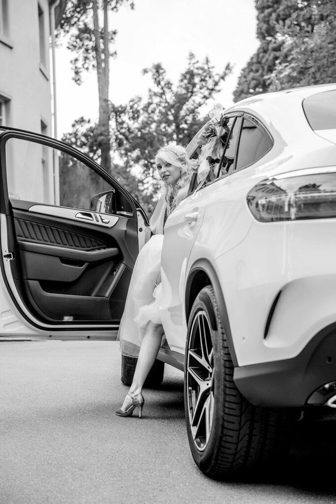 Hochzeit_Fotoshooting_077 | Mein Name ist Arkadius. Ich fotografiere Ihre Hochzeit in Frankfurt und im Umkreis von 200 km. Als Fotograf bin ich noch bekannt im Bereich Business- und Modefotografie.